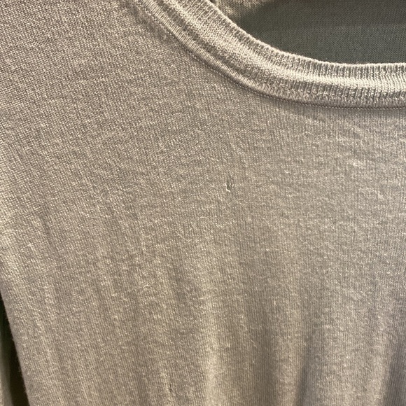 Silk & Cashmere Aqua Round Neck Top.  Size Medium/Large. - Picture 5 of 5